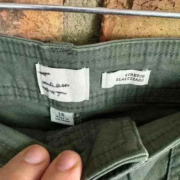 Target’s a new day Mid-waist shorts: olive green size 18 with a little stretch - Picture 3 of 3